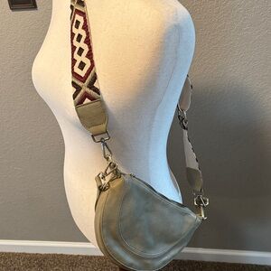 ANTHROPOLOGIE Stylish Cream Crossbody Bag with Patterned Strap